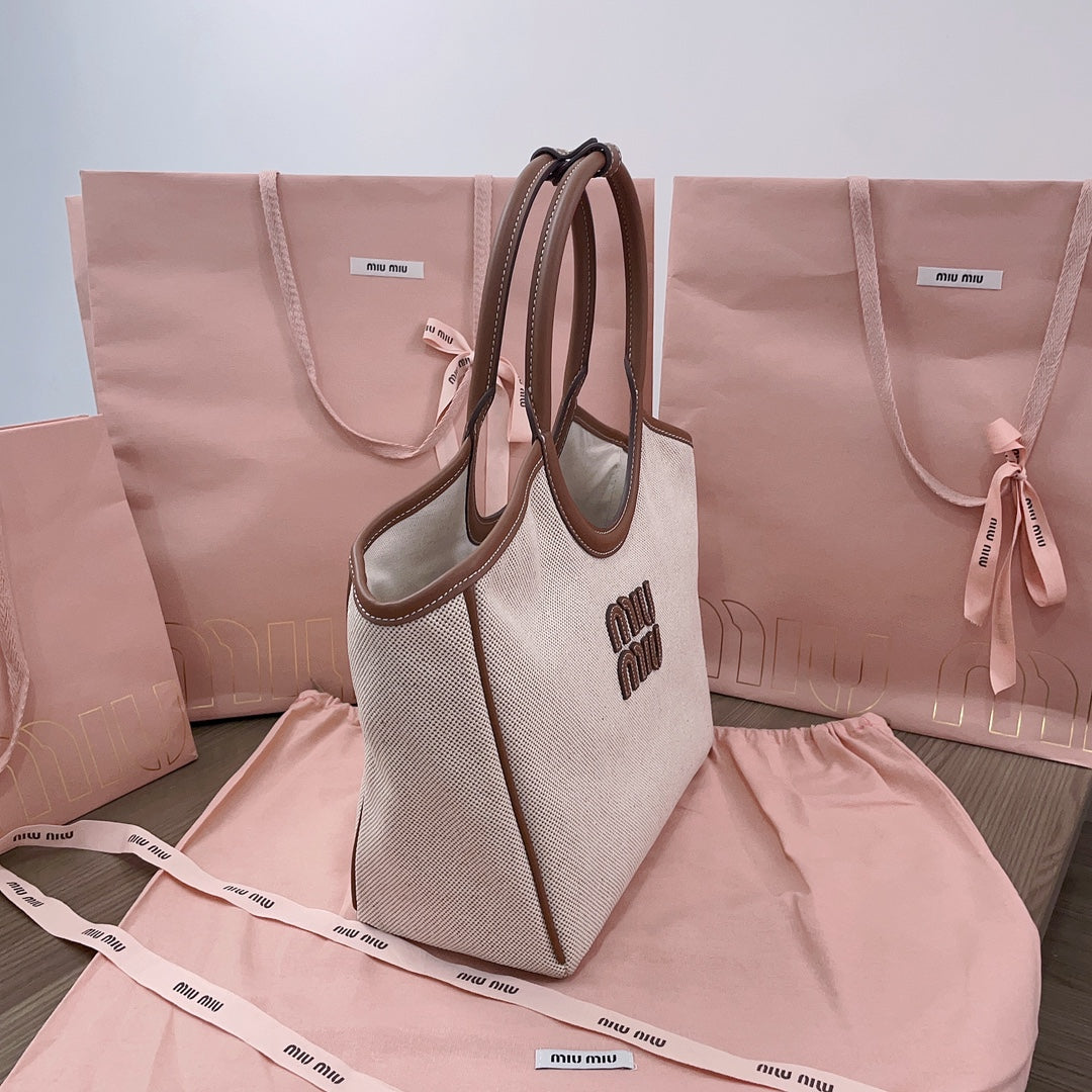 ミュウミュウ正規品/関税送料込み Ivy Canvas Tote Bag Miu Miu Ivy Canvas Tote Bag | Neutrals | FARFETCH
